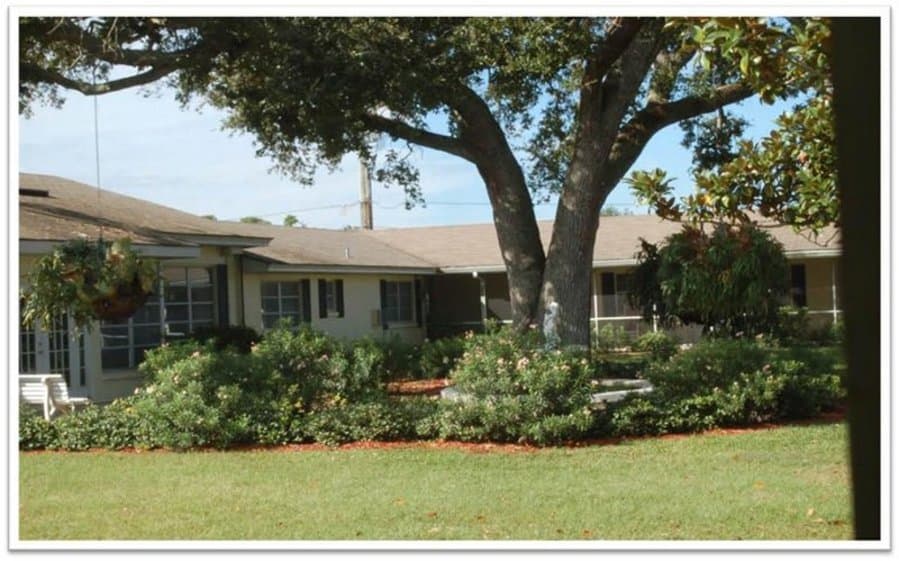 Hidden Lakes Senior Living Community in Vero Beach, FL - Main View