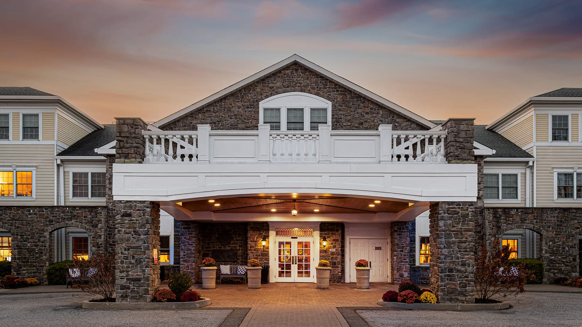 Atria Rye Brook in Rye Brook, NY - Main View