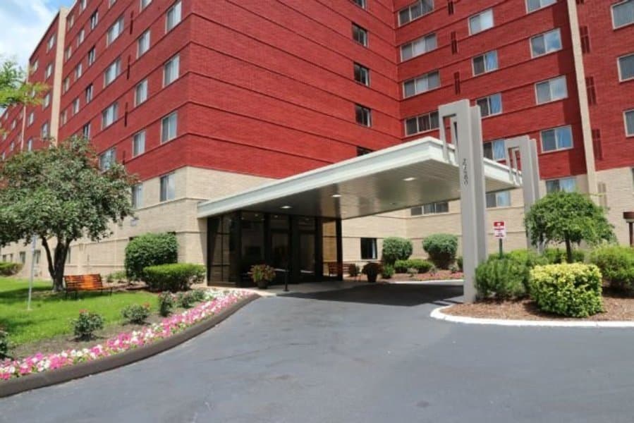Imperial Senior Suites in Southfield, MI - Main View