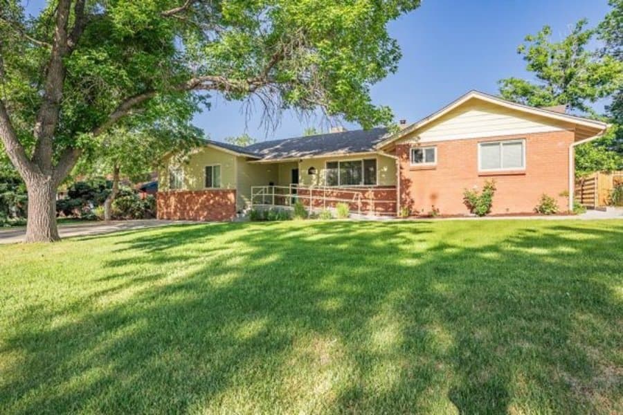 Jaxpointe Assisted Living Saulsbury Court Memory Care Homes in Arvada, CO