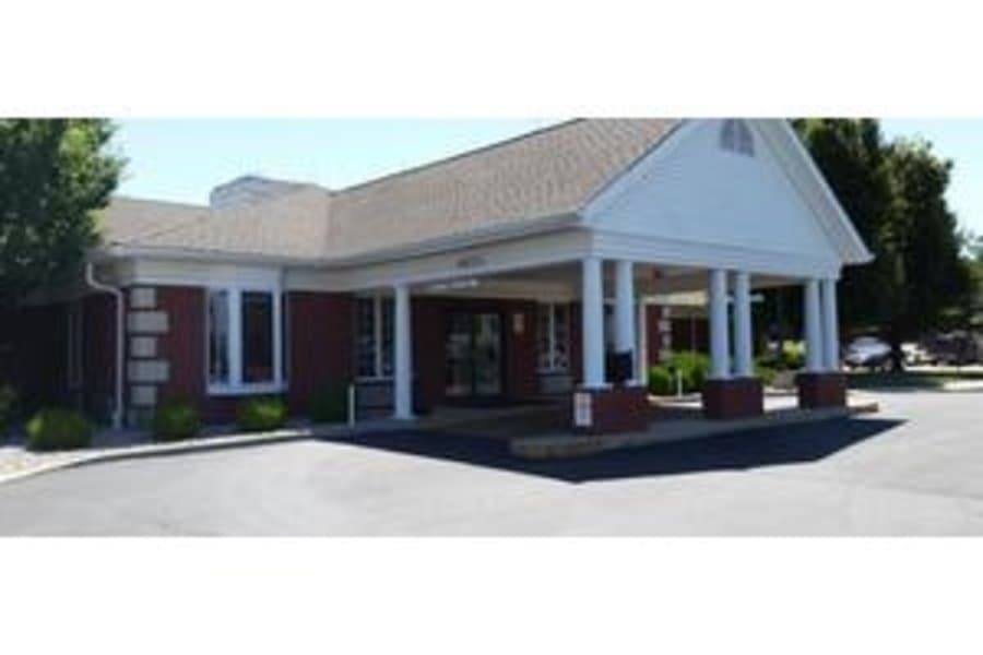 Jerseyville Manor in Jerseyville, IL - Main View