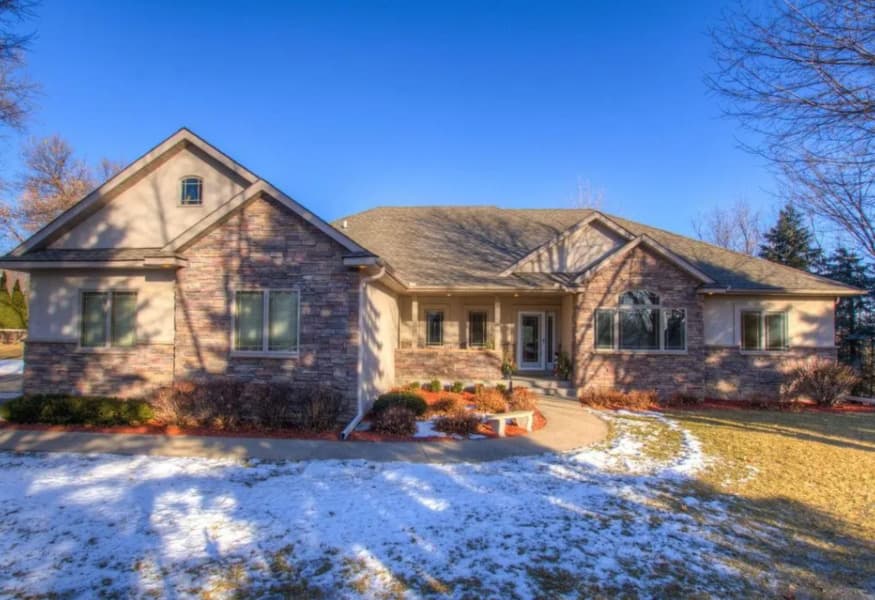 Joshua Manor in Apple Valley, MN - Main View