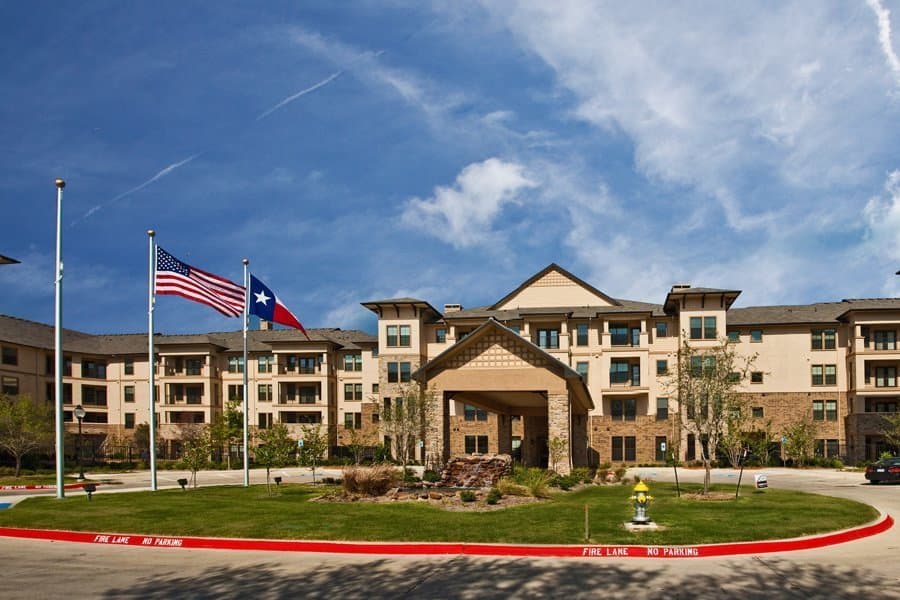 Lakeview at Josey Ranch in Carrollton, TX - Main View