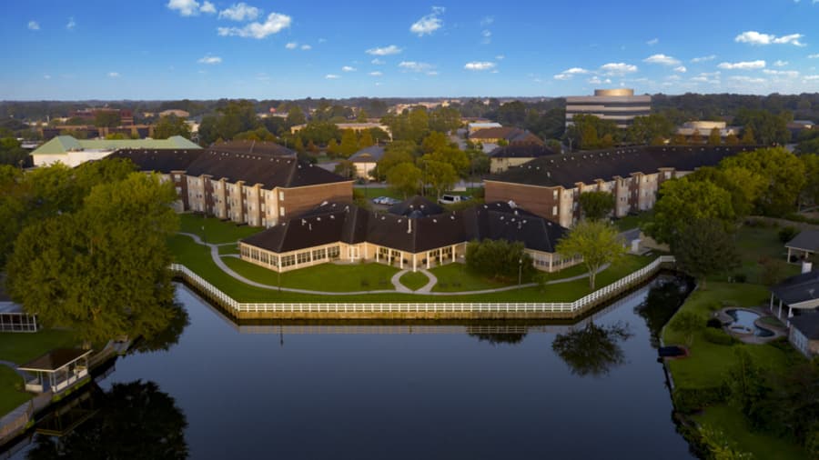 Lakewood Sherwood Village in Baton Rouge, LA