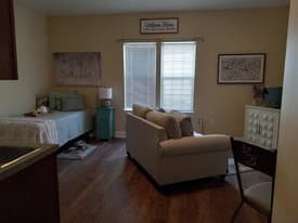 Laurelwood Healthcare Center in Jackson, TN - Main View