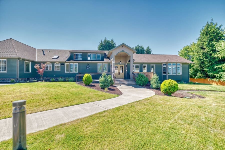 Longhouse Bothell in Bothell, WA - Main View