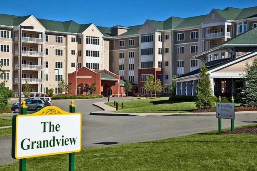 Longwood at Oakmont in Verona, PA - Main View
