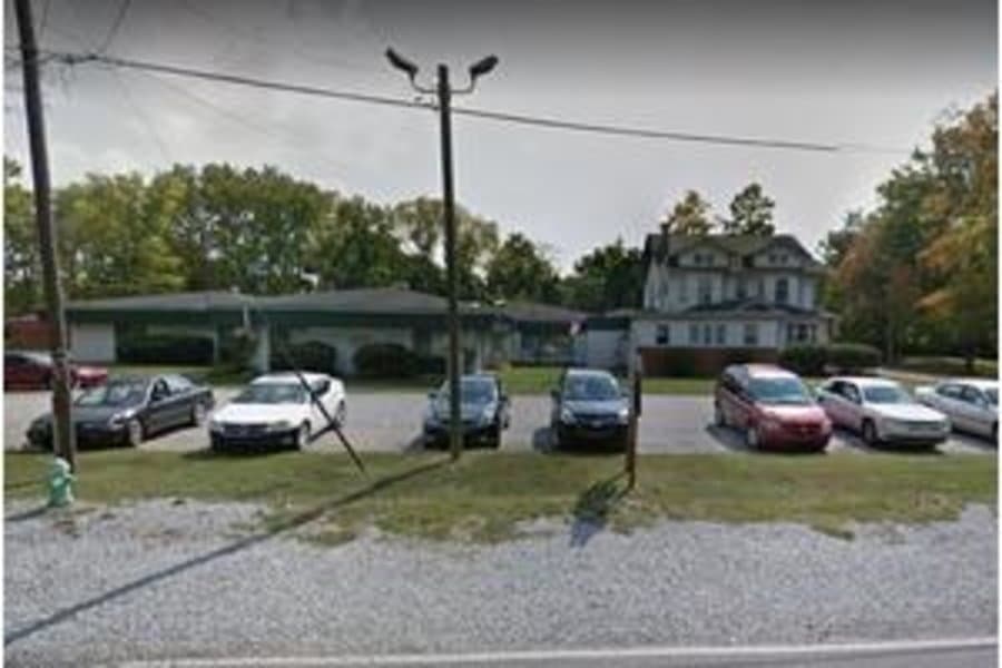 Lynhurst Healthcare in Indianapolis, IN - Main View
