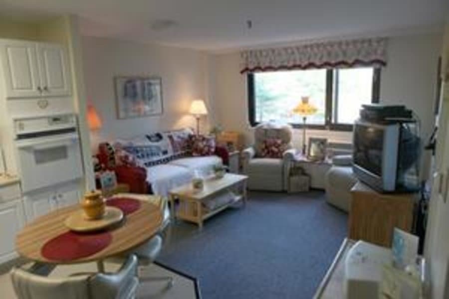 M I Nursing & Restorative Center in Lawrence, MA - Main View