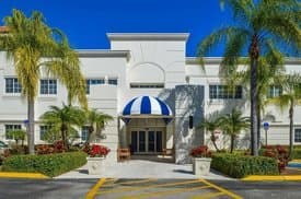 Manor Care of Boca Raton in Boca Raton, FL - Main View