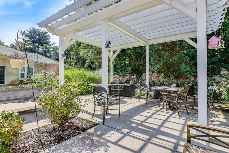 Maple Lake Assisted Living & Memory Care in Paw Paw, MI - Main View