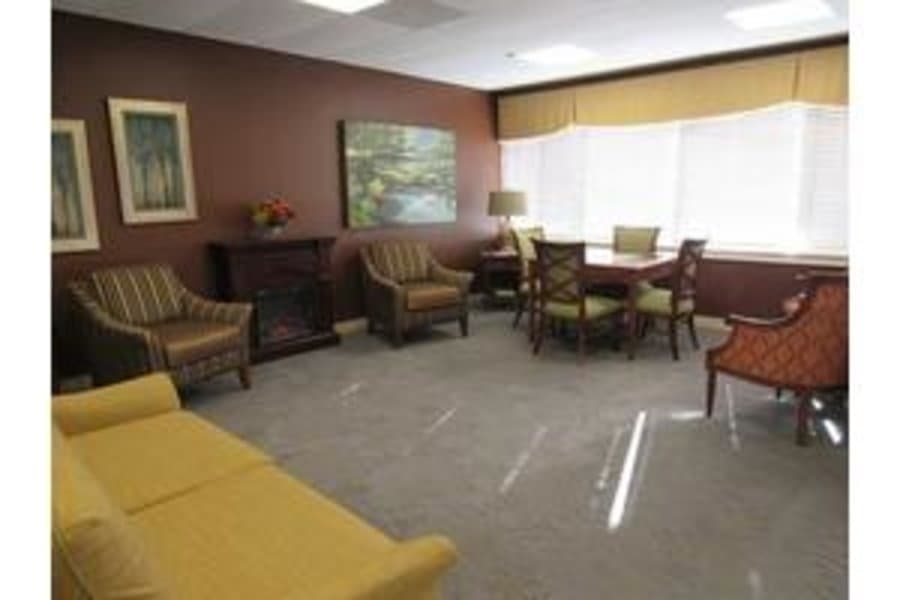 Maple Leaf Health Care Center in Manchester, NH - Main View