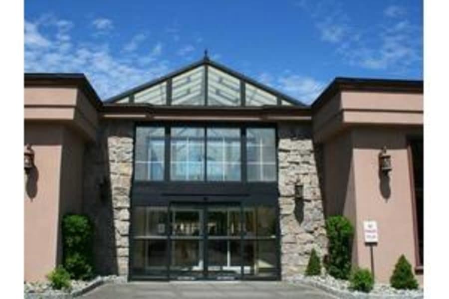 Marquis Rehabilitation & Nursing Center in Glen Cove, NY - Main View