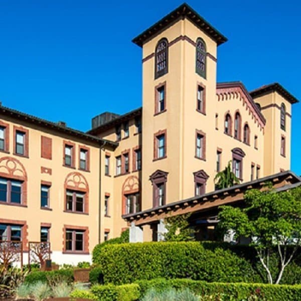 Mary's Woods in Lake Oswego, OR - Main View