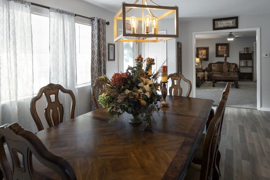 Maya's Villa in Mchenry, IL