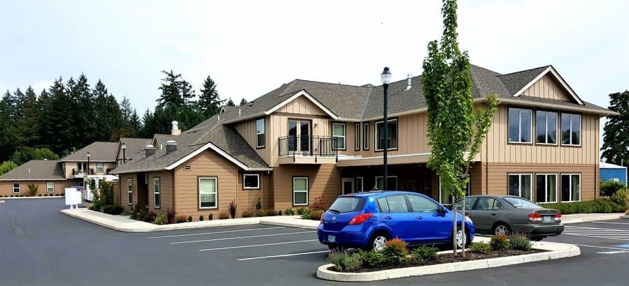 Mcminnville Senior Living Apartments in Mcminnville, OR - Main View