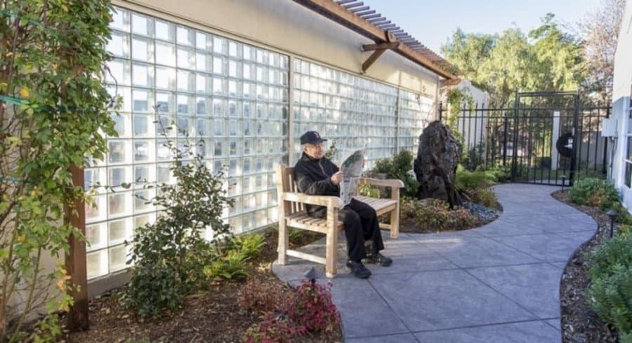 Mercy Retirement & Care Center in Oakland, CA - Main View