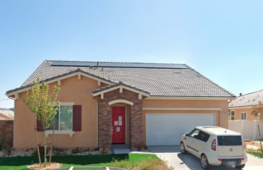 Mondell Pine Manor I in Palmdale, CA - Main View