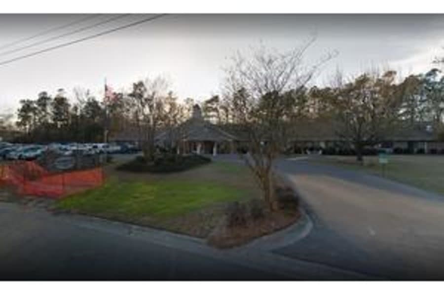 Oakbrook Health and Rehabilitation Center in Summerville, SC - Main View