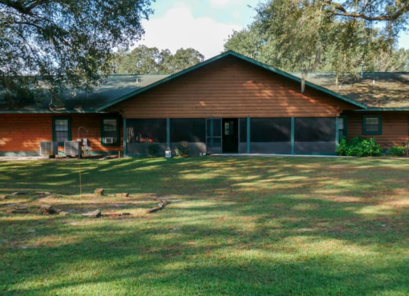 Oakridge Assisted Living Facility - Senior living in Mayo, Florida