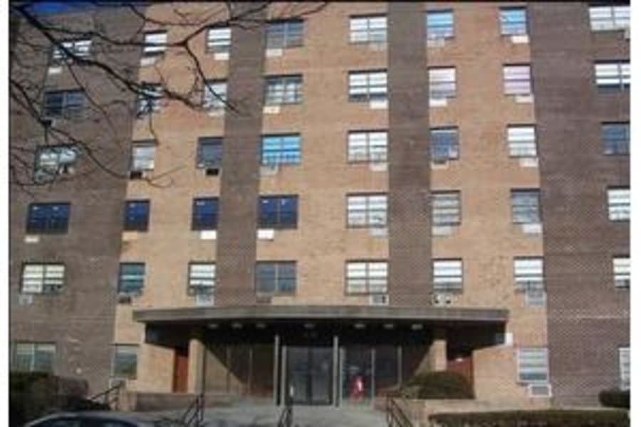 Oceanview Nursing And Rehabilitation Center L L C in Far Rockaway, NY