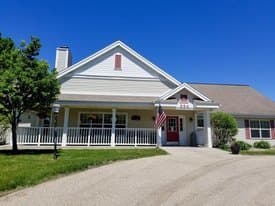 Owatonna Commons Nursing & Rehabilitation Nursing Home in Owatonna, MN - Main View