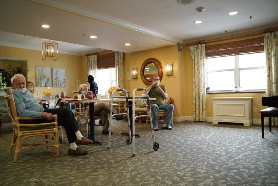 Oyster Bay Manor - Senior living in Oyster Bay, New York