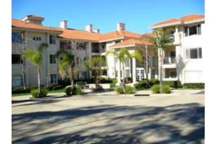 Palacio Senior Apartments in Anaheim, CA - Main View