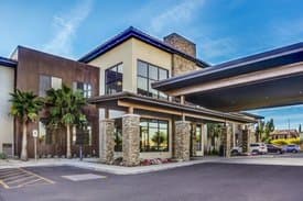 Palm Valley Rehab & Care Ctr in Goodyear, AZ - Main View