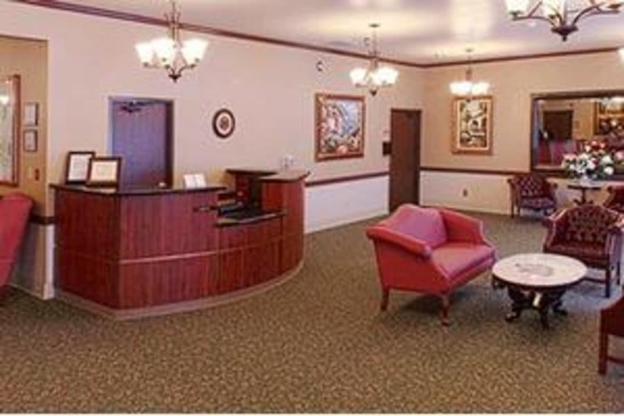 Pine Creek Care Center in Roseville, CA - Main View
