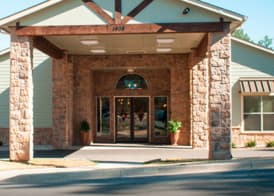 Pine Tree Lodge Nursing Center in Longview, TX - Main View