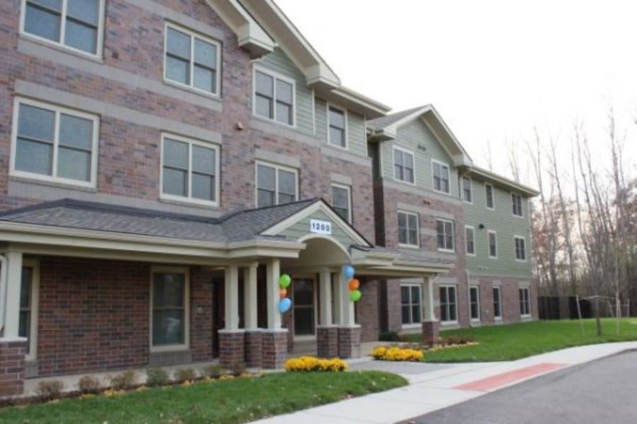 Pontiac Village Estates Co-op in Pontiac, MI - Main View