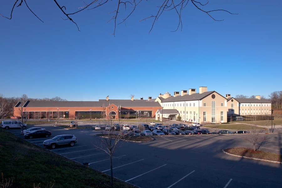 Preakness Healthcare Center in Wayne, NJ - Main View