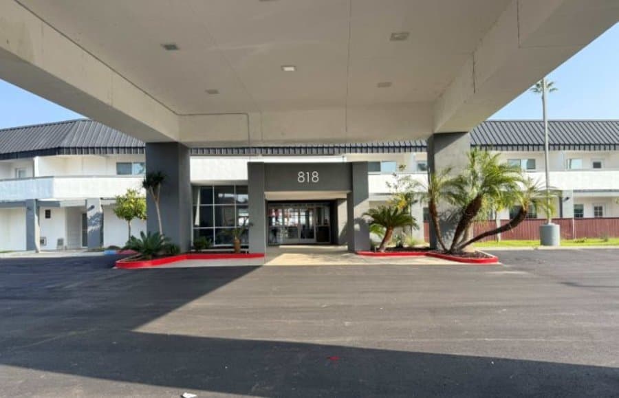 Real Care LLC - Senior living in Bakersfield, California