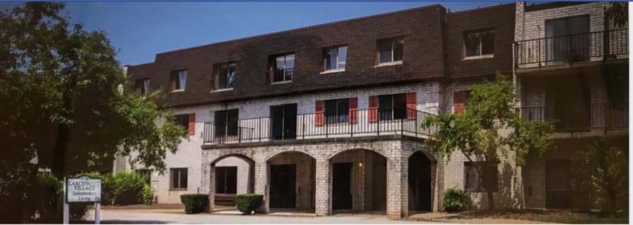 Regency Care of Larchwood & Westpark Commons in Cleveland, OH - Main View