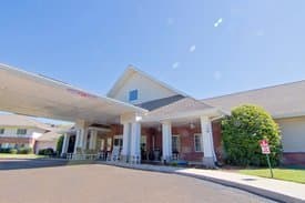 Riggs Manor Retirement Community in Raymond, MS - Main View
