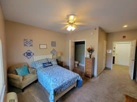 Riverbend Heights Health & Rehabilitation Center in Lexington, MO