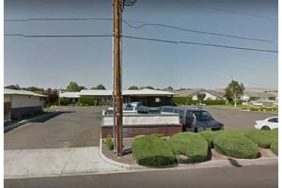 Riverview Manor - Senior living in Selah, Washington