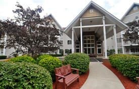 Rolling Hills Manor in Zion, IL - Main View