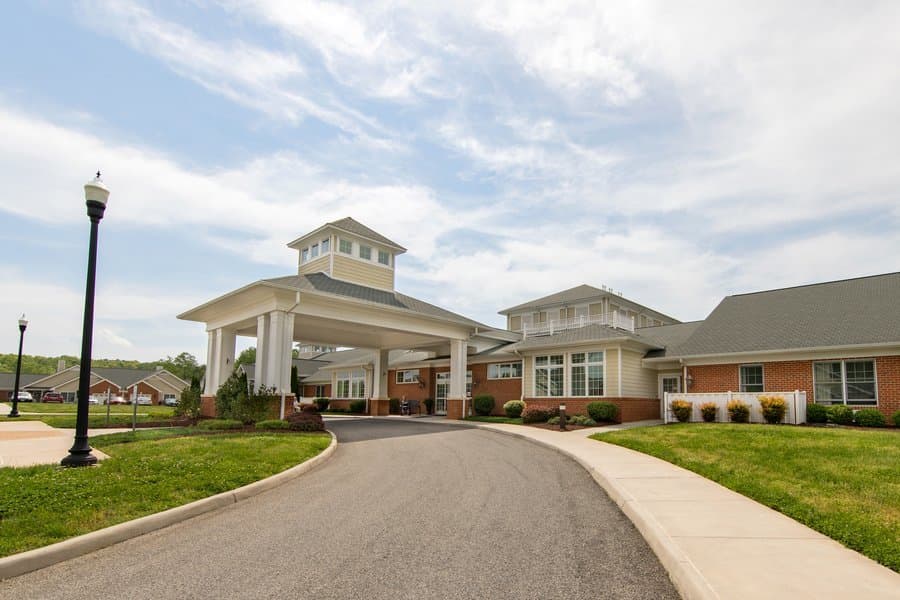 Runk & Pratt at Smith Mountain Lake - Senior living in Hardy, Virginia