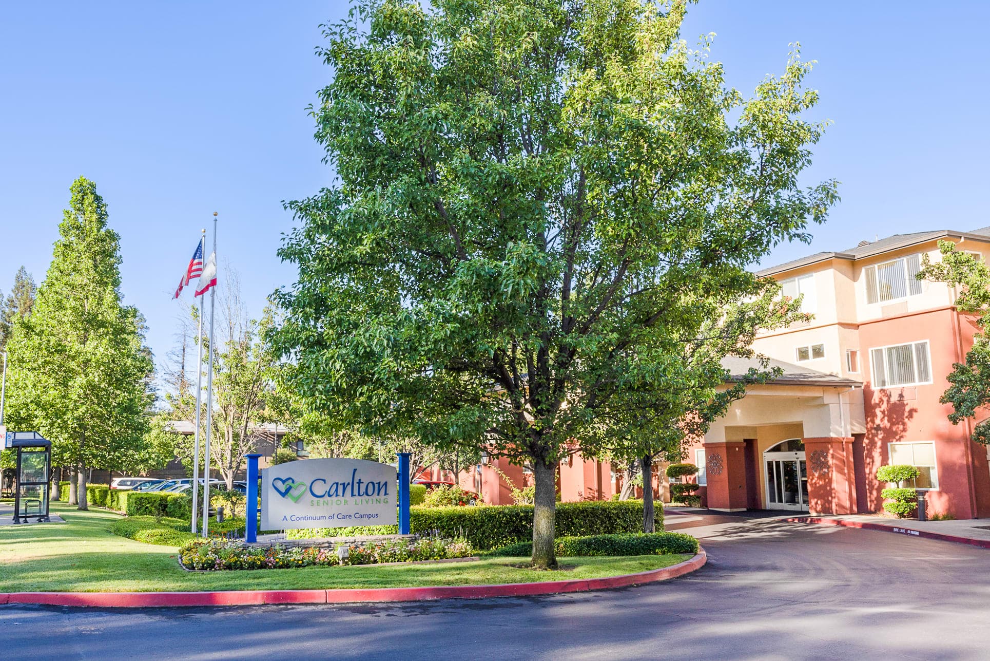 Carlton Plaza of Sacramento in Sacramento, CA - Main View