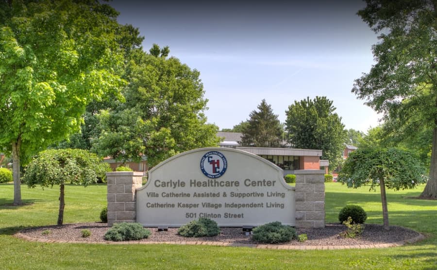 Carlyle Healthcare and Senior Living in Carlyle, IL - Main View