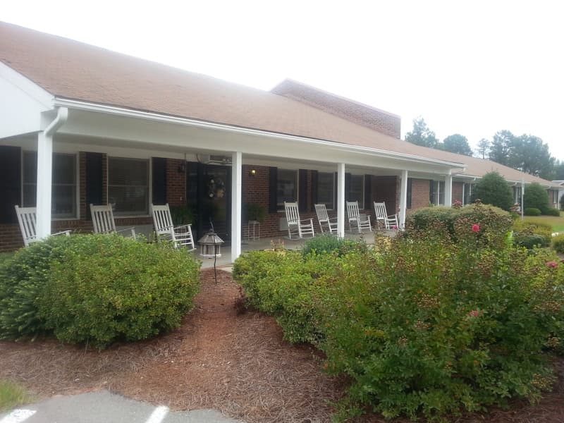Seven Lakes Assisted Living & Memory Care in West End, NC