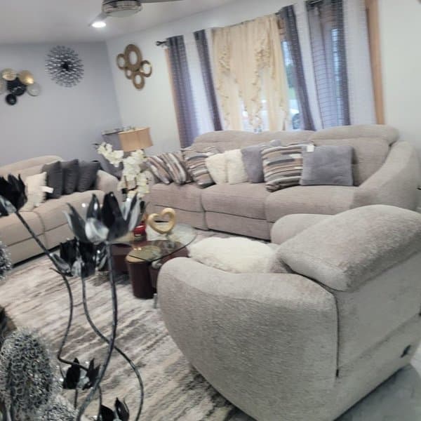 Shevecia Brown Family Type Home in Middletown, NY