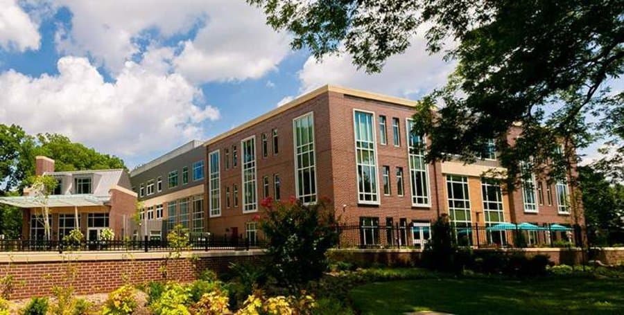 Silverado Alexandria in Alexandria, VA