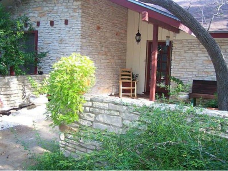 Silvey Manor in Austin, TX - Main View