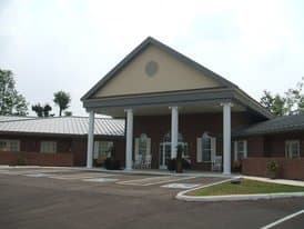 Smith County Health and Rehabilitation in Carthage, TN - Main View