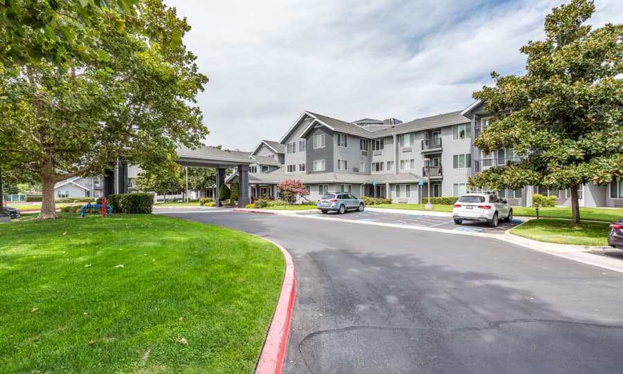 Solstice Senior Living at Clovis in Clovis, CA - Main View