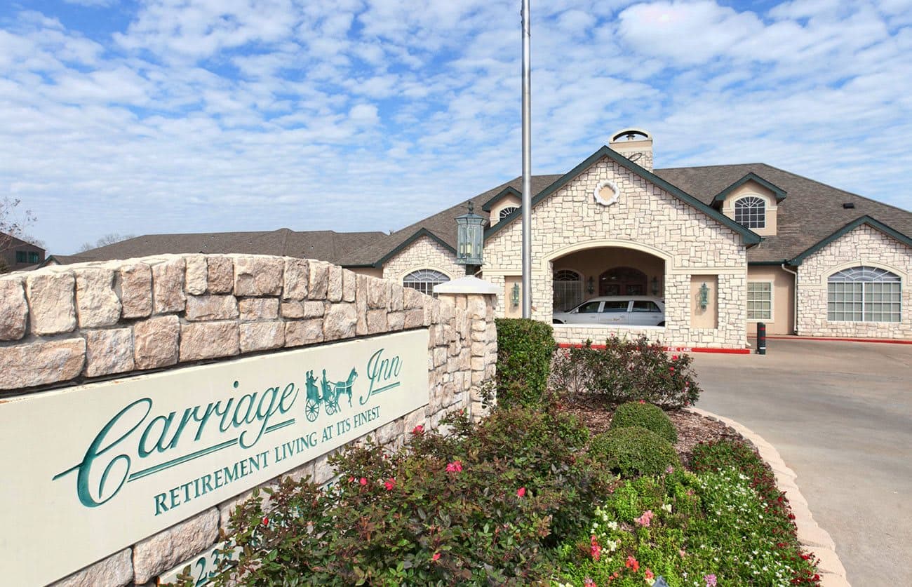 Carriage Inn at Bryan in Bryan, TX - Main View