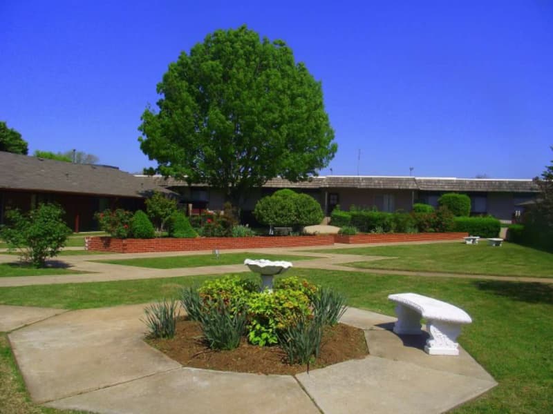 Southern Hills Rehabilitation Center in Tulsa, OK - Main View